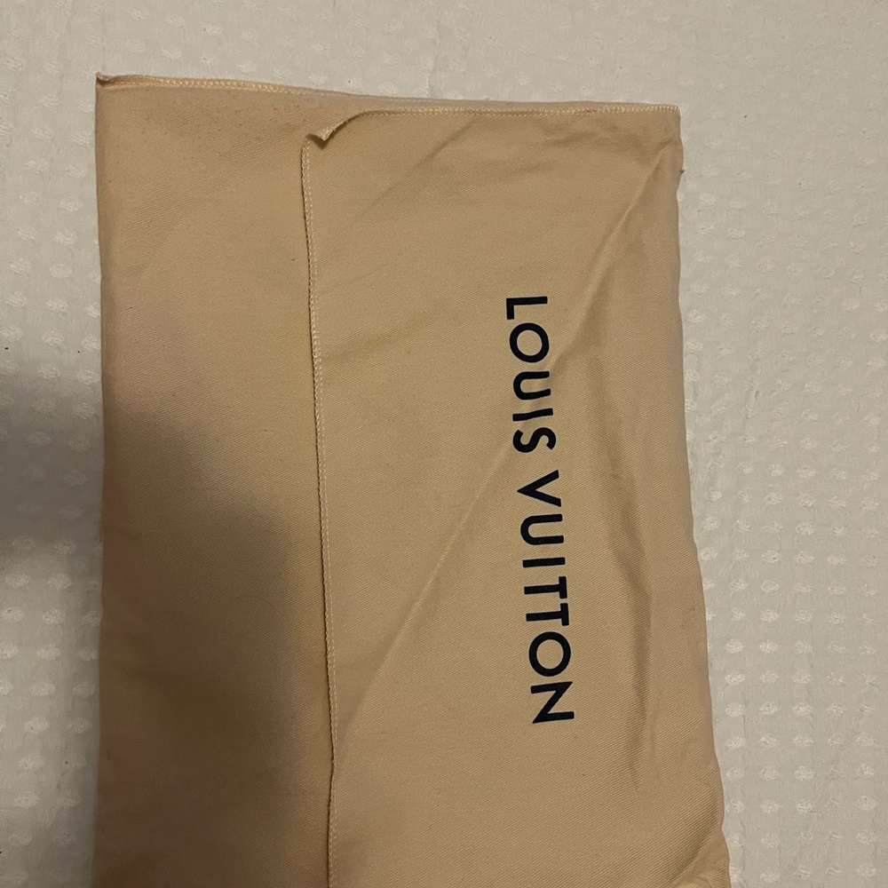 Louis Vuitton Brown Monogram Men's Bag - Picture 5 of 5